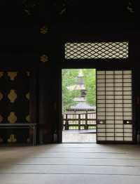 京都｜東本願寺的黑金之美。