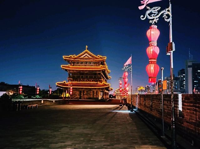 Xi'An City Wall Park: A Green Belt around The Heart of Ancient City Xi'An City Wall Park: A Green Belt around The Heart of Ancient City