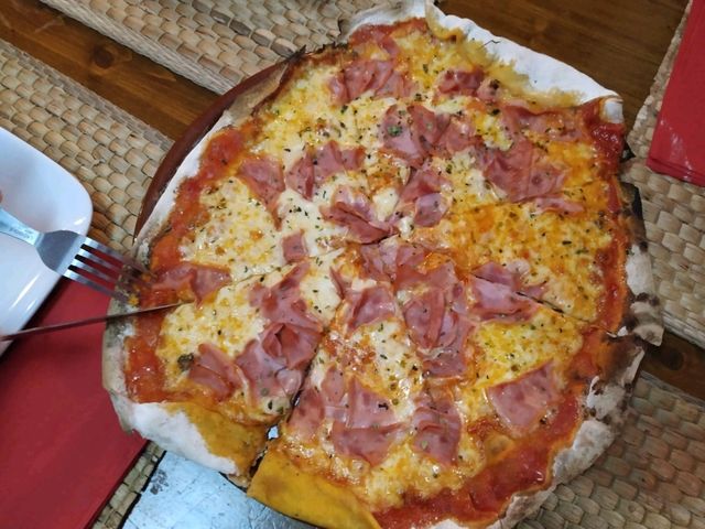 Bar Deportivo: A Hidden Italian Gem in Navarrete 🍕🍝✨ Bar Deportivo: A Hidden Italian Gem in Navarrete 🍕🍝✨