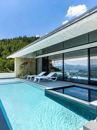 Hidden Gem in Yufuin, Kyushu! ENOWA YUFUIN Infinity Pool
