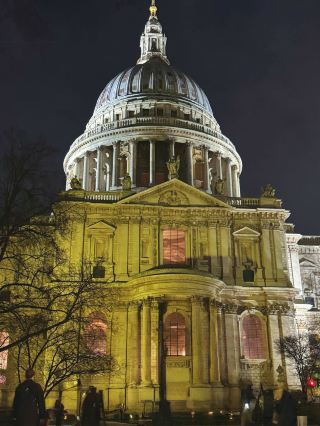 Recommended UK church tours: St. Giles' Cathedral, St. Paul's Cathedral, York Minster