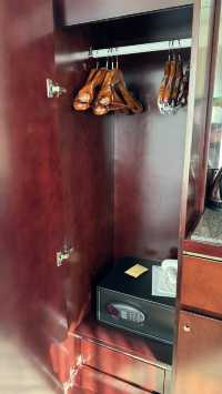 Centrally Located Hotel with Pleasant Amenities