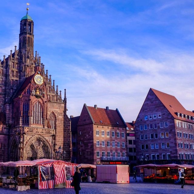 ⛪ Nuremberg Frauenkirche – Gothic Beauty in the Heart of the City