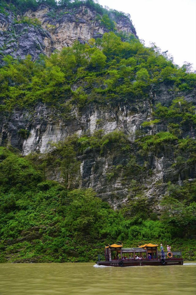 三峽遊輪｜跟著《中國國家地理》站上三峽之巔