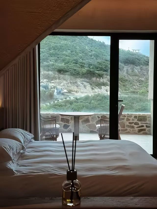 暖冬避世！台州石塘地中海風石屋太治癒