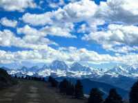 康定三絕雪山同框解鎖最佳打卡點