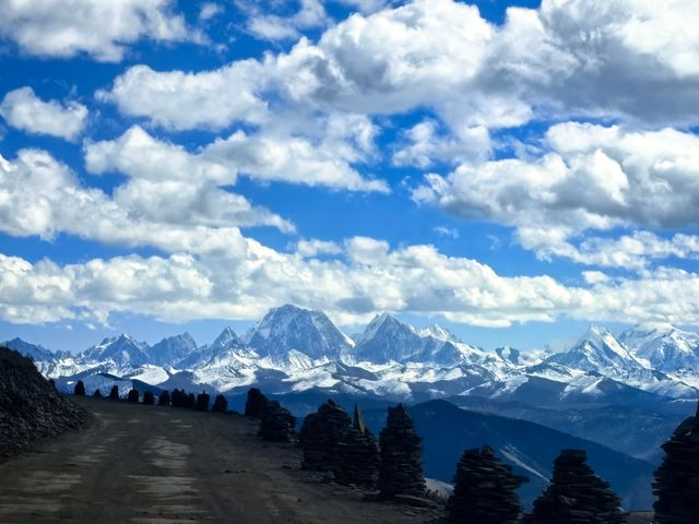 康定三絕雪山同框解鎖最佳打卡點 康定三絕雪山同框解鎖最佳打卡點