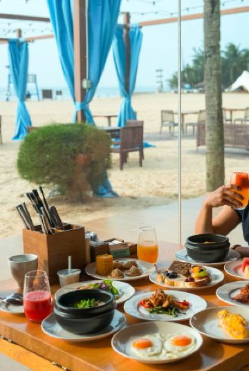 在萬寧石梅灣艾美酒店，把海島浪漫焊在日常