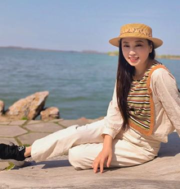 Three Kingdoms Echoes and Zen in the River’s Heart: A One-Day Journey Through Zhenjiang