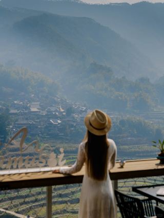 春茶の季節、普洱で雲海を見て、春茶を摘み、古寨を散策しよう！