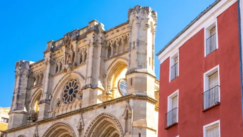 Cuenca Hanging Houses sunset guide — traveler post in Cuenca