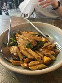 上環健康餐廳🍴 古色古香的街道