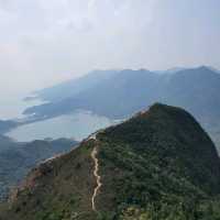 勇闖山峰西狗牙