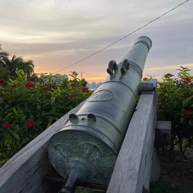 Fort Cornwallis' Historical twilight Delight 