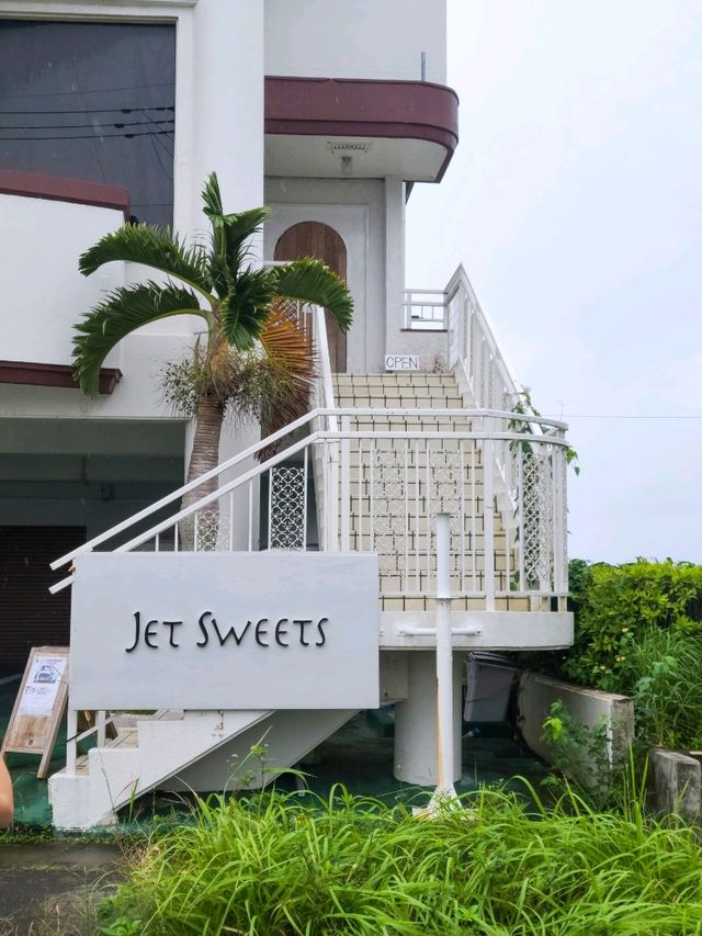沖縄の人気パフェ専門店