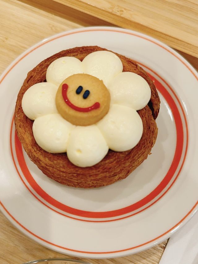 カラフルなスイーツがたくさん THE COOKIE 594 新大久保店