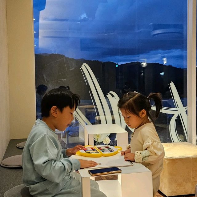 다양한 연령대가 방문하는 대만족 카페!!