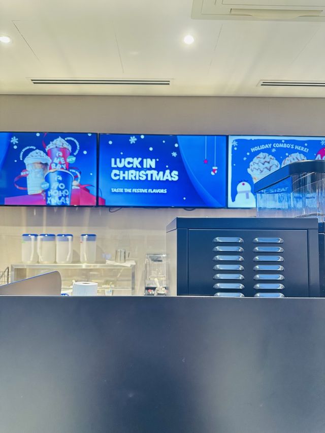 craving for coffee…?!…☕️Luckin Coffee☕️💫💫
