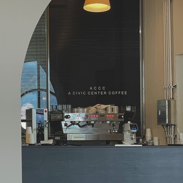 예쁜 창으로 보는 뷰 맛집 진해 어씨빅센터 ACCC 벚꽃시즌 완전 핫플