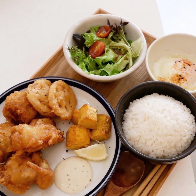 深水埗轉角木系悠閒Cafe🪵