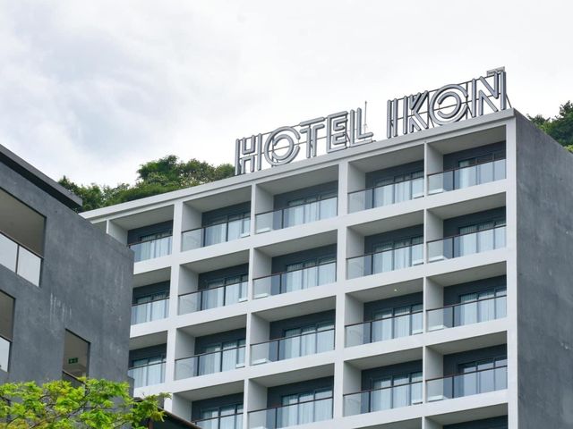 Hotel IKON Phuket ที่พักสวยภูเก็ต