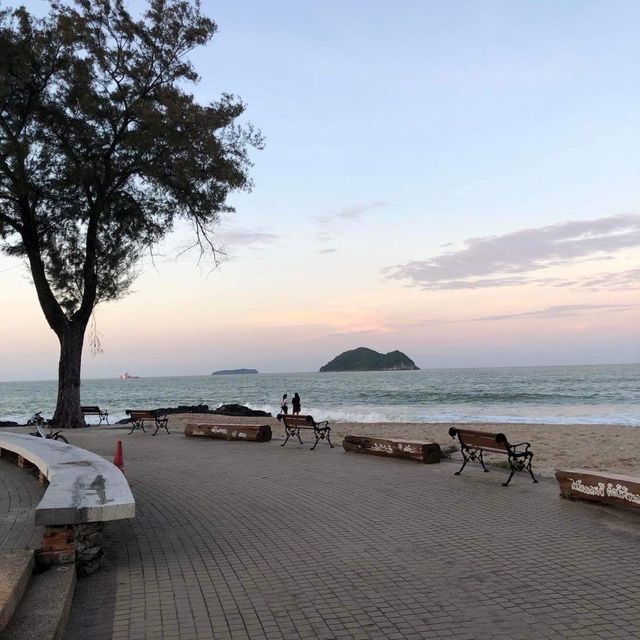 The Mermaid 🧜‍♀️ @ Songkhla beach, Thailand 