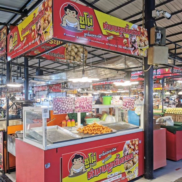 ตลาดนัดชื่อดังย่านนทบุรี​  