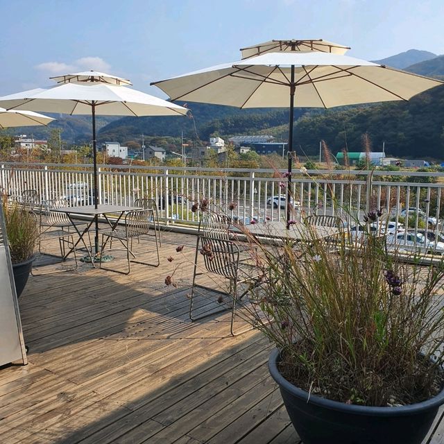 【韓国カフェ】のんびりゆったり大型ベーカリーカフェ