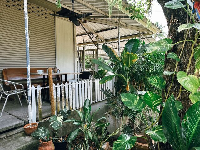 "บ้านนก กาแฟ" ร้านเล็กๆ ริมทาง ❤️