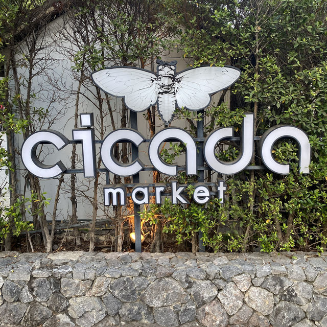 Cicada Market ที่แฮงเอ้าท์วันศุกร์-เสาร์-อาทิตย์