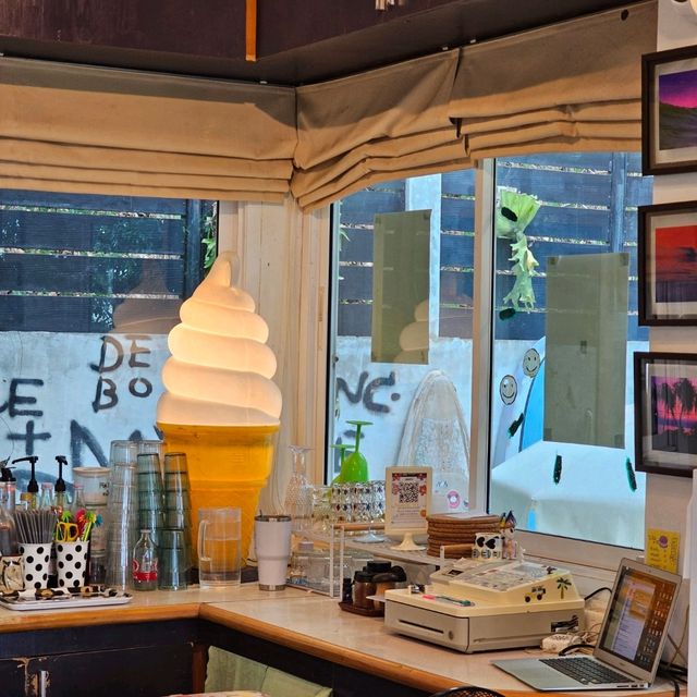 ร้านก๋วยเตี๋ยวสุดชิคแห่งหัวหิน Debo Cafe Number 2