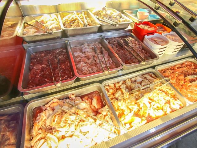 บุฟเฟต์ร้านเด็ดของเยอะ หลังมอราชภัฏกำแพง