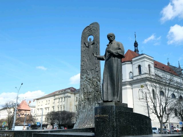 塔拉斯·謝甫琴科（Taras Shevchenko）紀念碑