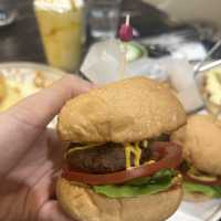 觀塘新開高質餐廳🍴-four o five 