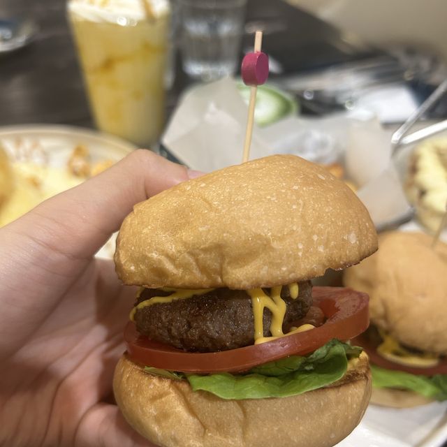 觀塘新開高質餐廳🍴-four o five 