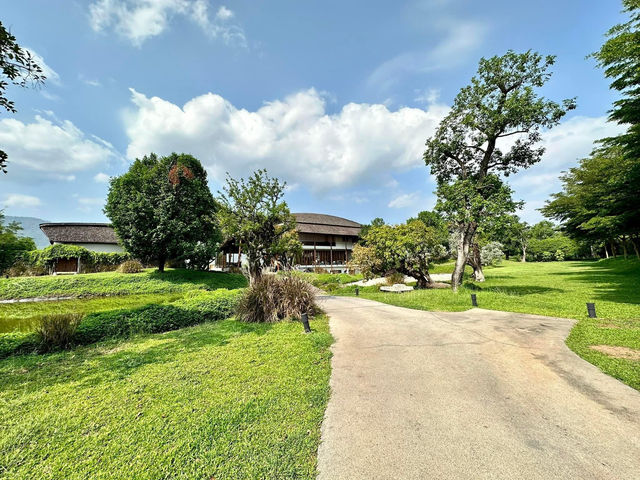บริบท พูล รีสอร์ท เขาใหญ่ 