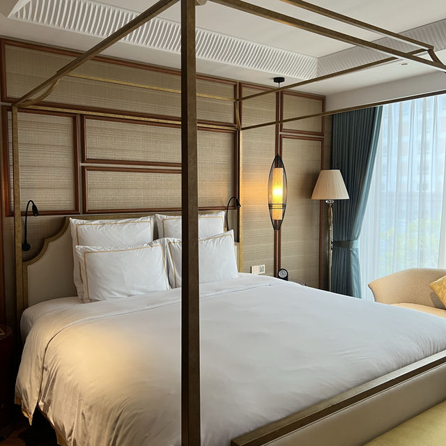 THIS IS HOW I GOT A FREE HOTEL STAY! 