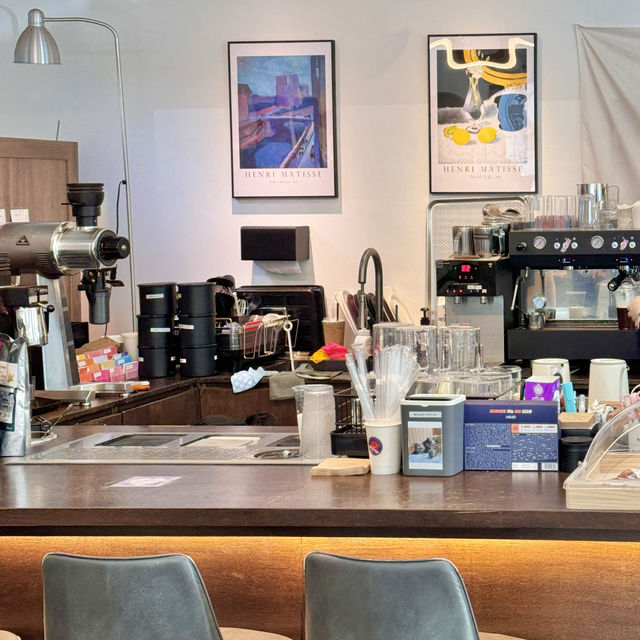 커피매니아 커플이 찾은 커피 장인의 카페 - 블랙노트 커피로스터스