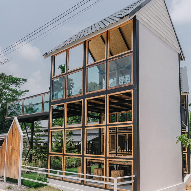 เฌอ คาเฟ่ “My Home