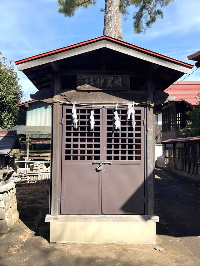 【上鈴木稲荷神社/東京都】赤い屋根が目立つお稲荷様
