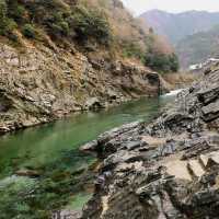 「成田山表參道，遠離塵囂」