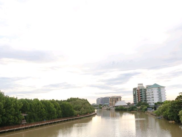 เที่ยวเจดีย์กลางน้ำ ระยอง