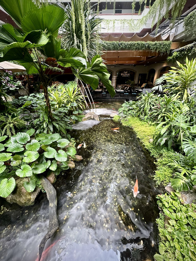 โรงแรมเก่าแก่ใจกลางเมือง⛲️บรรยากาศสวนสวยในกรุงเทพ