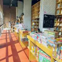 The most maze-like bookstore in Kuala Lumpur 