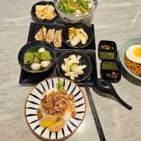 ร้านอาหารรางวัลมิชลินไกด์ 老品The Pinn