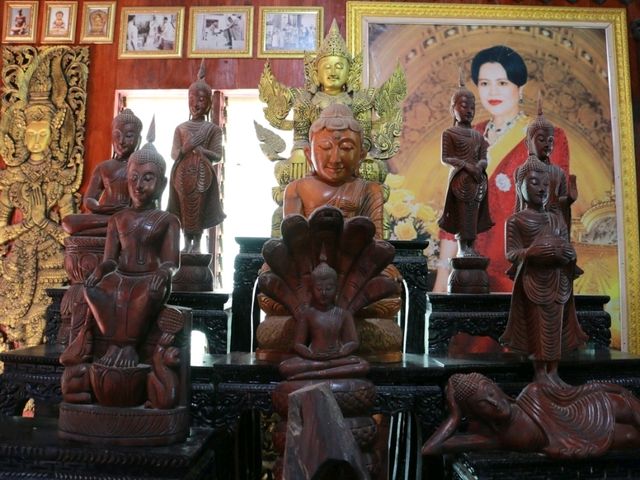 เที่ยวพิพิธภัณฑ์ ชาติ ศาสน์ กษัตริย์ วัดล้านหอย