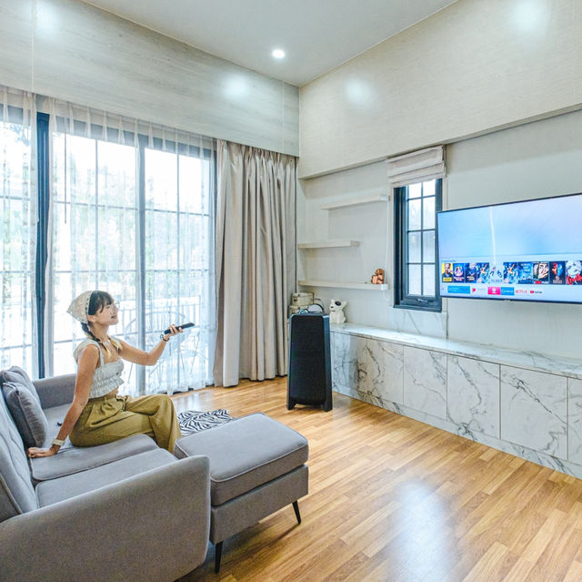 บ้านพักในจังหวัดเลย มีสระกว้างและอ่างจากุชซี่