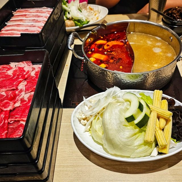 【臺中】獨家調製醬料秘方，肉質鮮嫩油花分布均勻，入口即化。