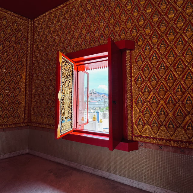 Must visit in Penang Reclining Buddha