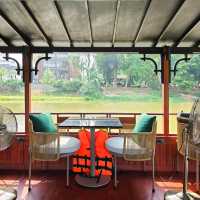 ล่องเรือดื่ม Afternoon tea. ที่เชียงใหม่